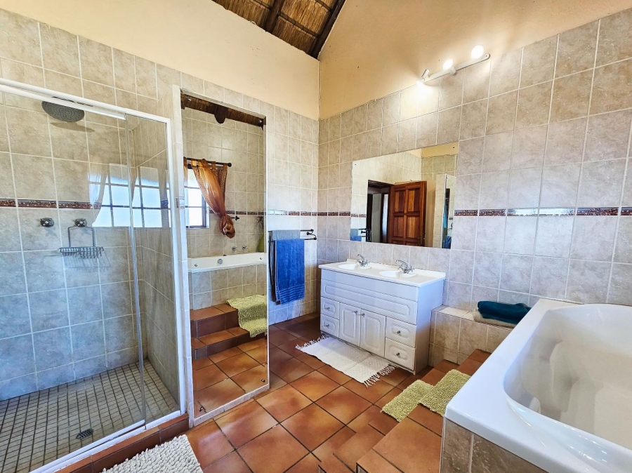 11 Bedroom Property for Sale in Oranjeville Free State